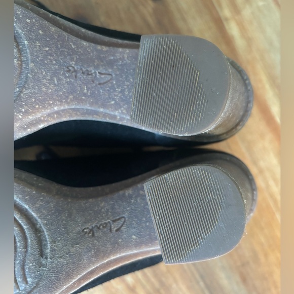 Clarks Comfortable Black Suede Laced Oxford Bootie Heel - Picture 6 of 8